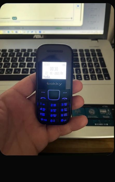 Телефон кнопочный