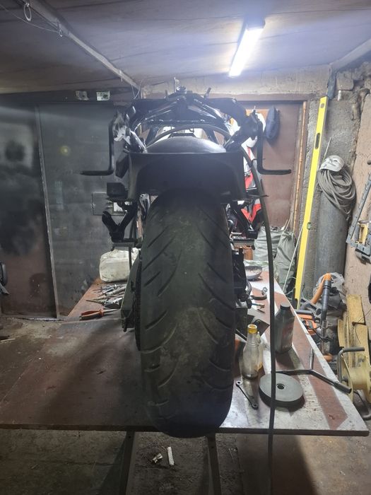 Продам мотоцикл целиком сбр 1000