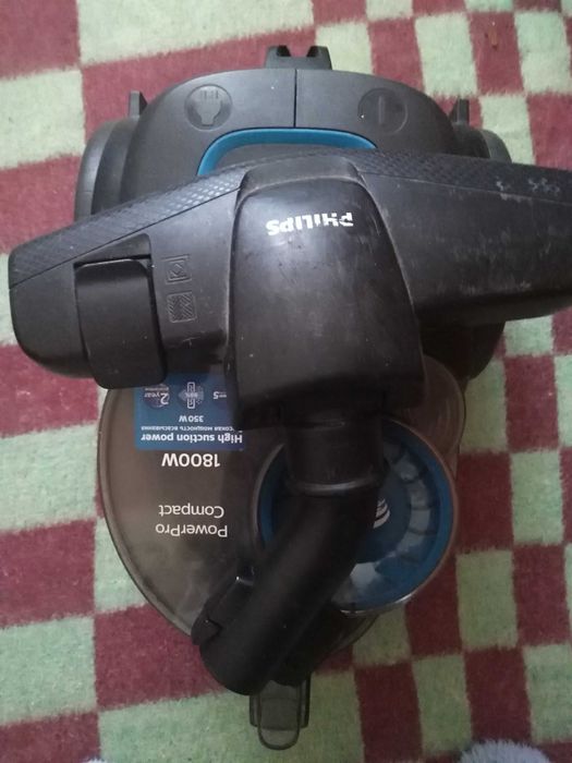 Продам пылесос. Б/У