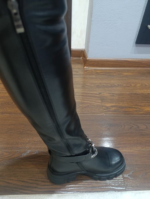 Продам зимние сапоги