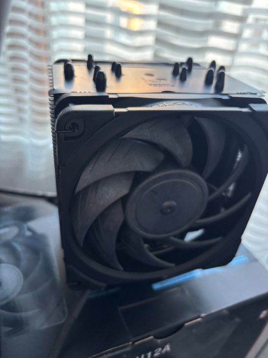 Охладител Noctua NH-U12A Chromax гаранция