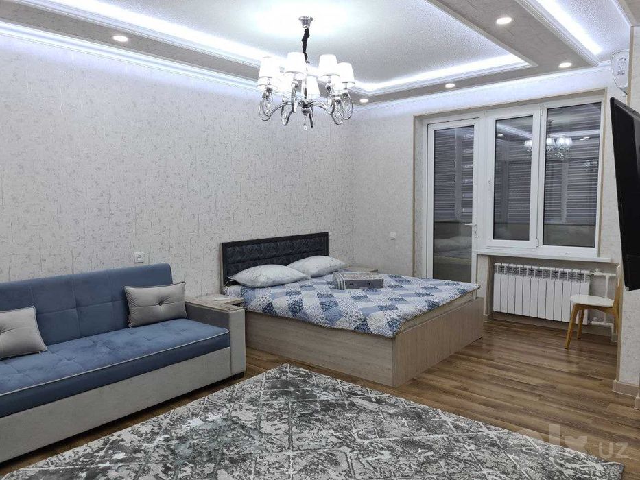 Сдам евро квартиру на Госпитальный Нукуская Чехова Айбек Кунаева Ойбек