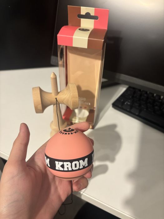 Kendama Krom Strogo Neapolitan