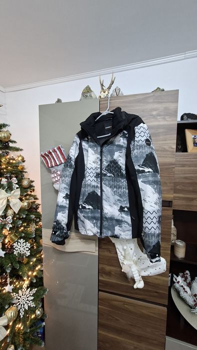 Geakă ski de firmă