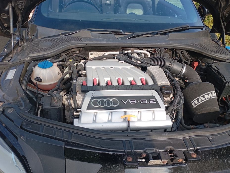 Ауди ТТ R32 кабрио 2012 год