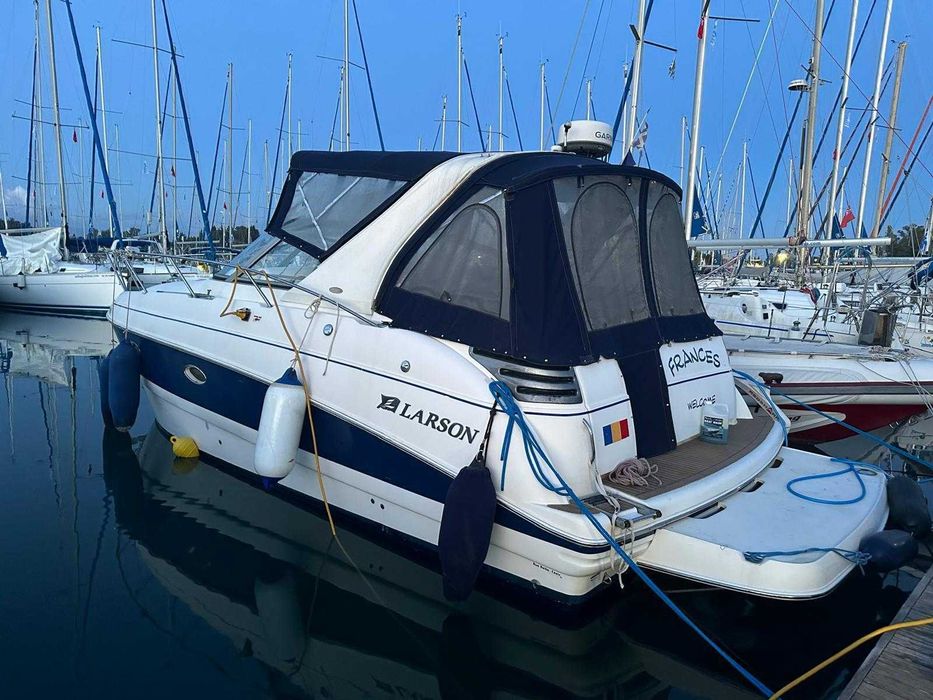 Ambarcatiune Larson 330