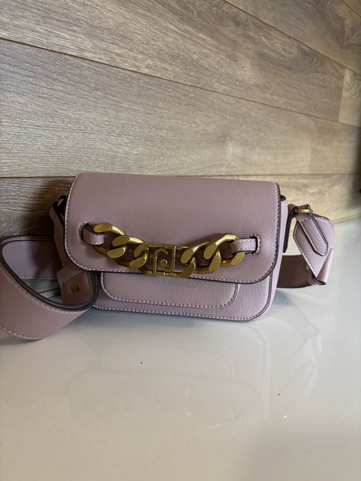 Розова чанта Guess