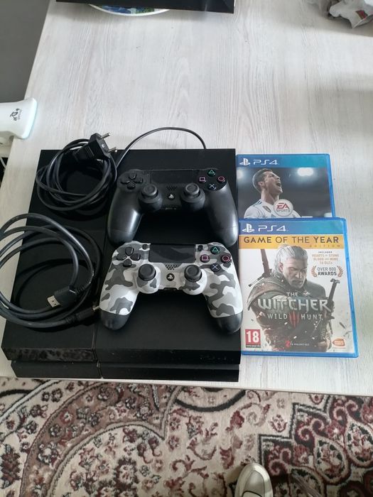Продаётся плейстейшен 4