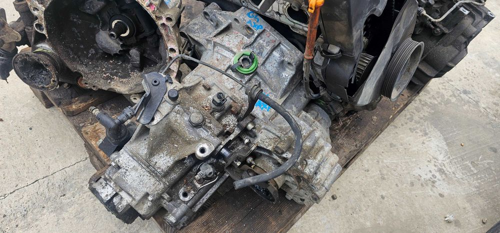 Cutie viteze manuala Vw Golf 4 1.4 16V benzina AXP BCA 2002 2003 2004