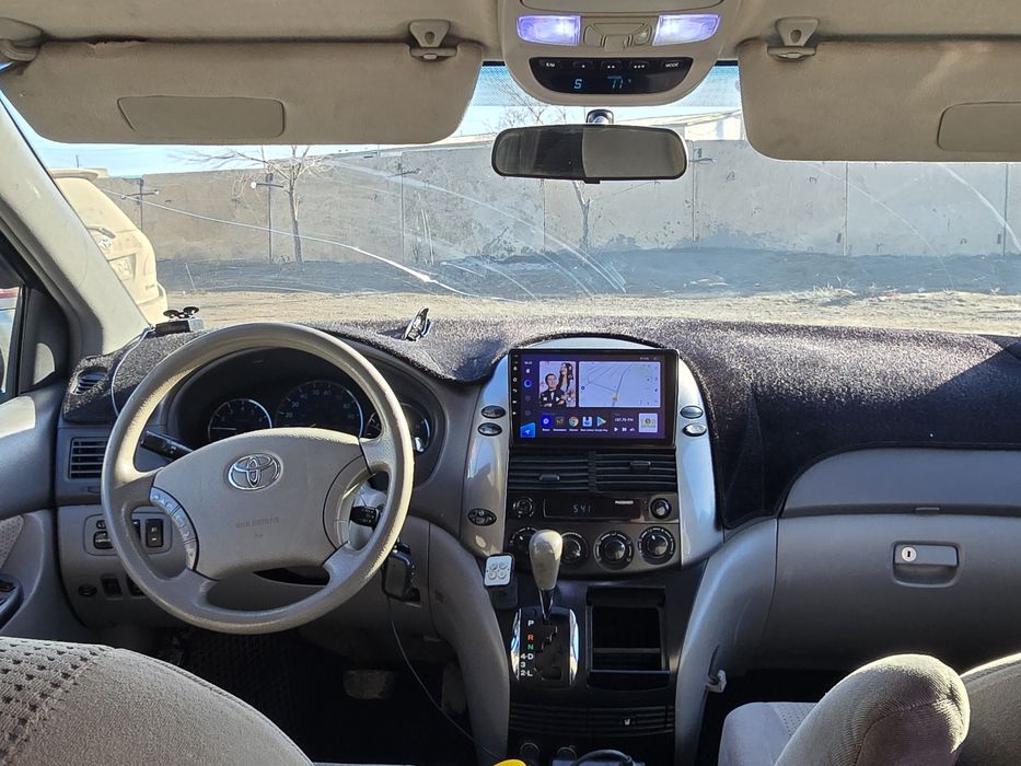 Тойота Сиенна 2009