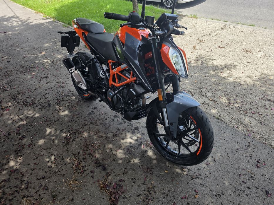 KTM 390  DUKE model 2023