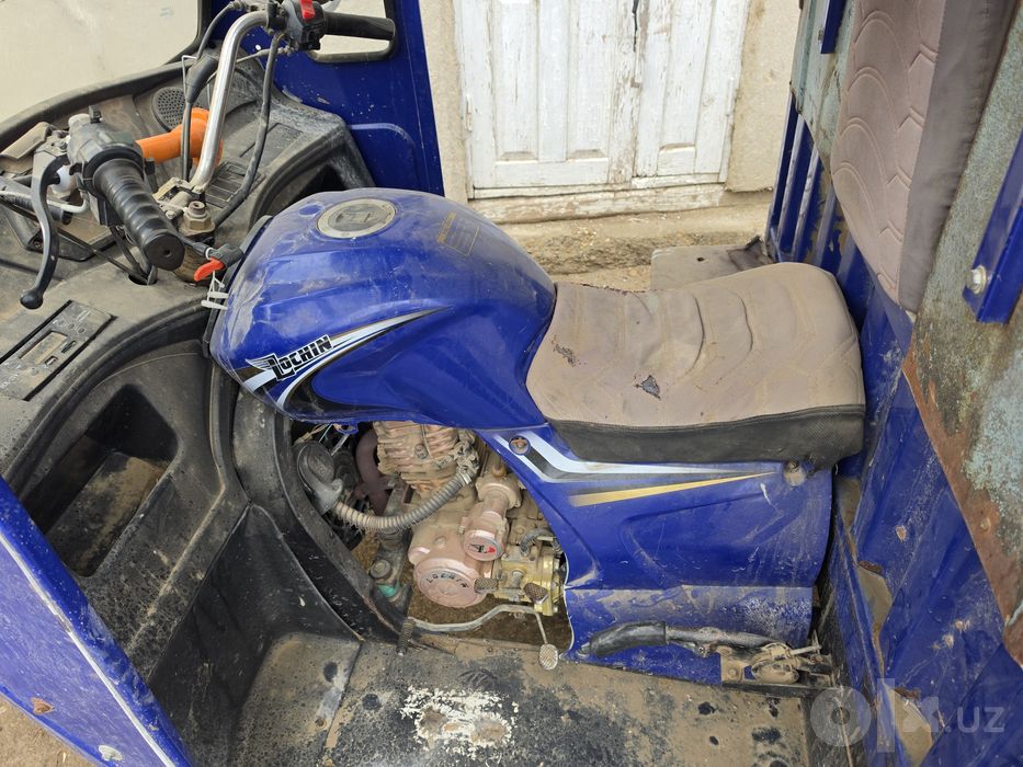 Lochin mototsikil 250 kublik
