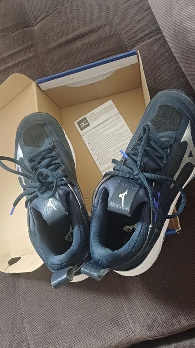 Професионални Обувки Mizuno WAVE MOMENTUM 2
