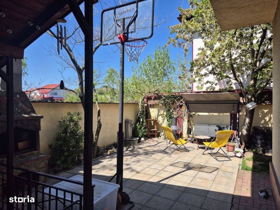 Casă cu 5 camere, 2 etaje, Pantelimon