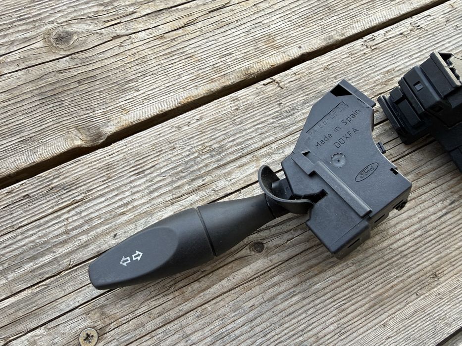 Maneta semnalizare stergatoare ford fiesta fusion