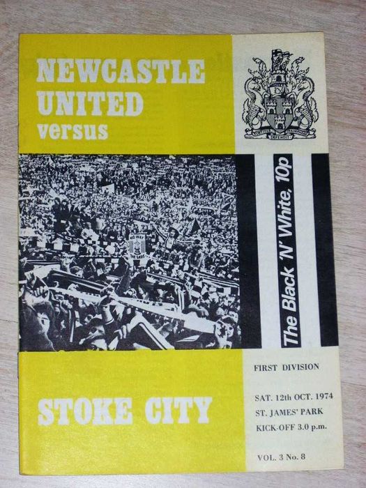Нюкасъл Юнайтед оригинални футболни програми 1974 Ипсуич Лестър Стоук