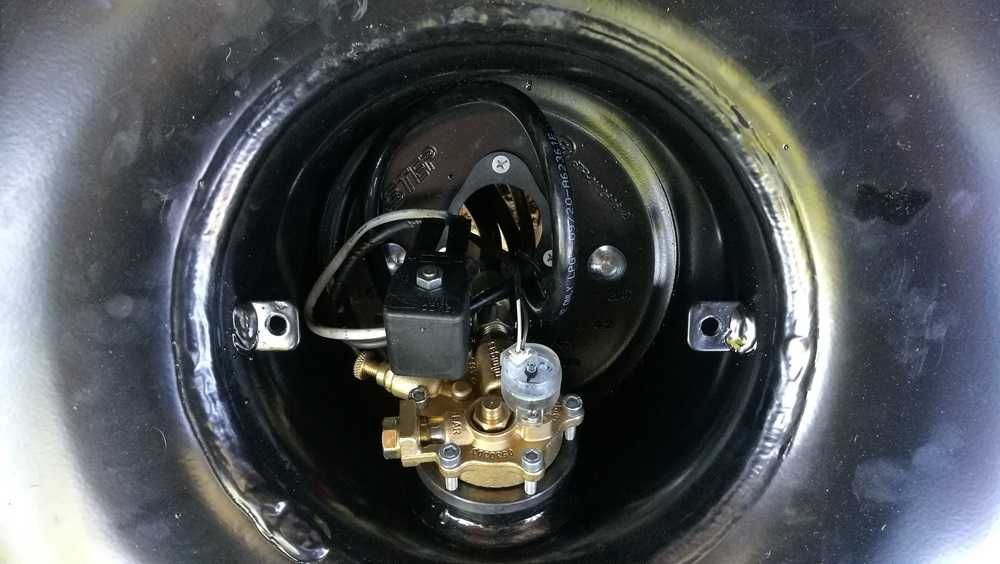 Nissan Almera N16 1.8