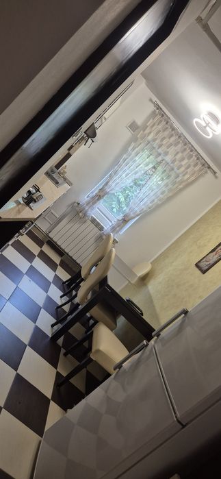 Închiriez apartament 2 camere