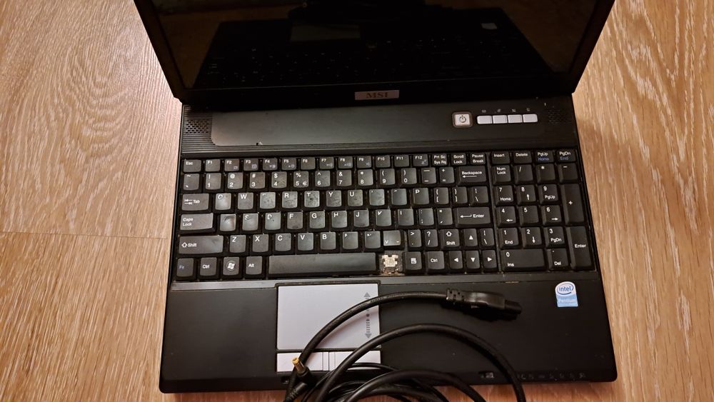 Лаптоп  MSI  50лева