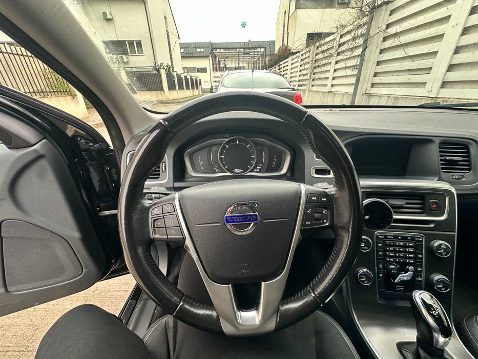 Volvo S60 D3 2.0 5 Cilindrii Automat, Euro 5, 2012, Momentum