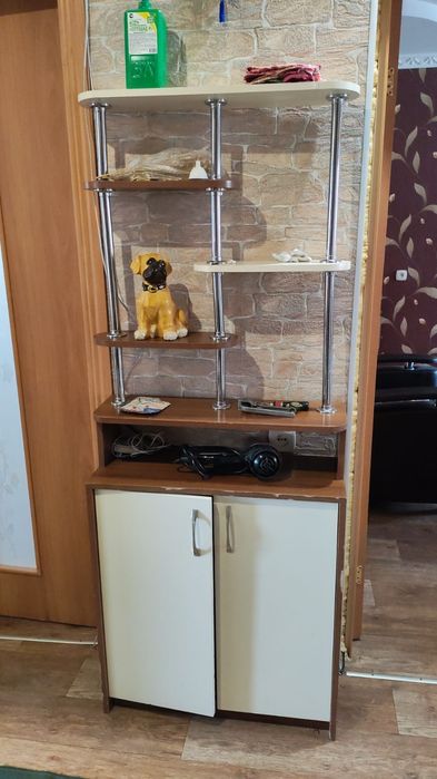 Продам комод 2000 тн.