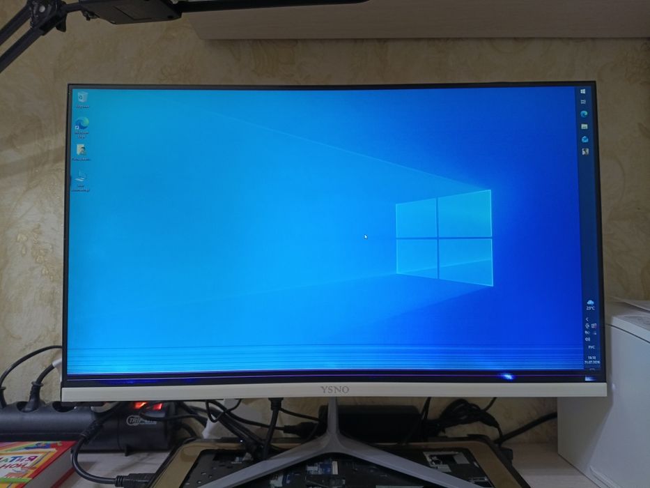 Монитор HDMI с дефектом