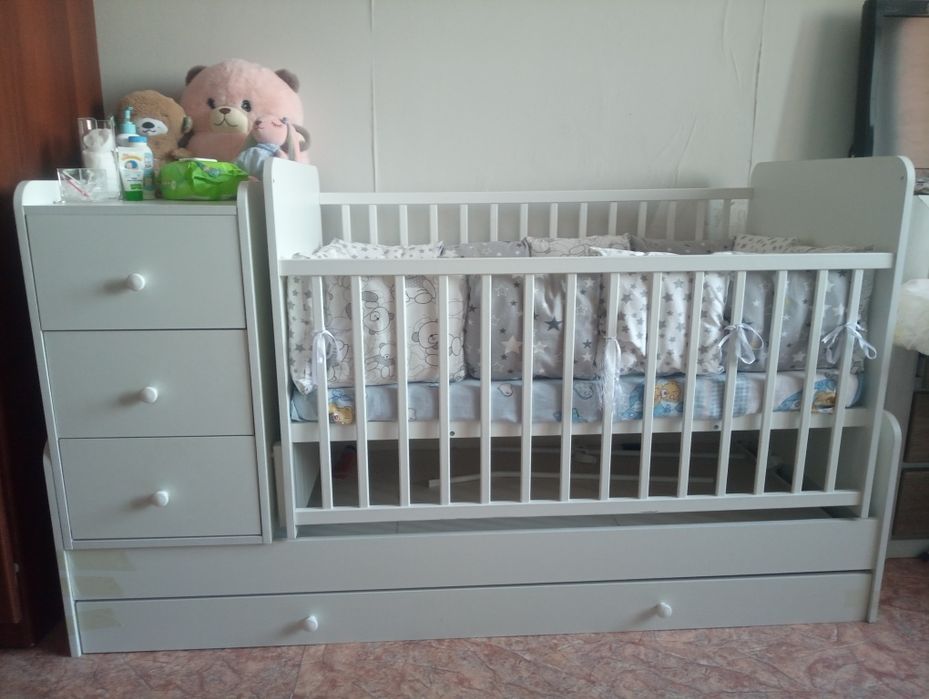 Детскую кровать продам