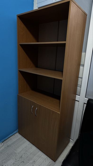 Срочно продам шкаф