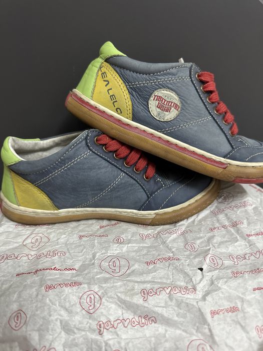 Продам детскую обувь