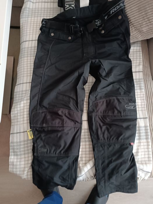 Мото яке и кордурен панталон