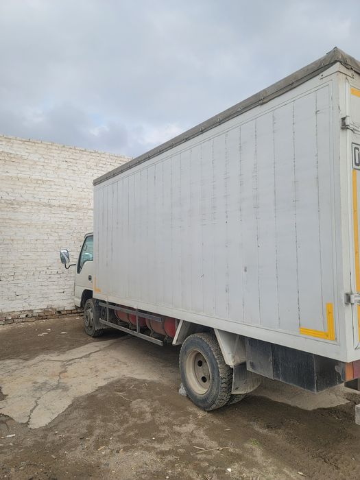 Isuzu orginal ..2011