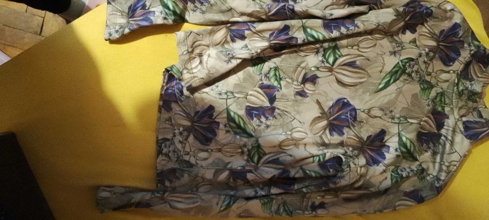 Блуза зимна с цветен принт