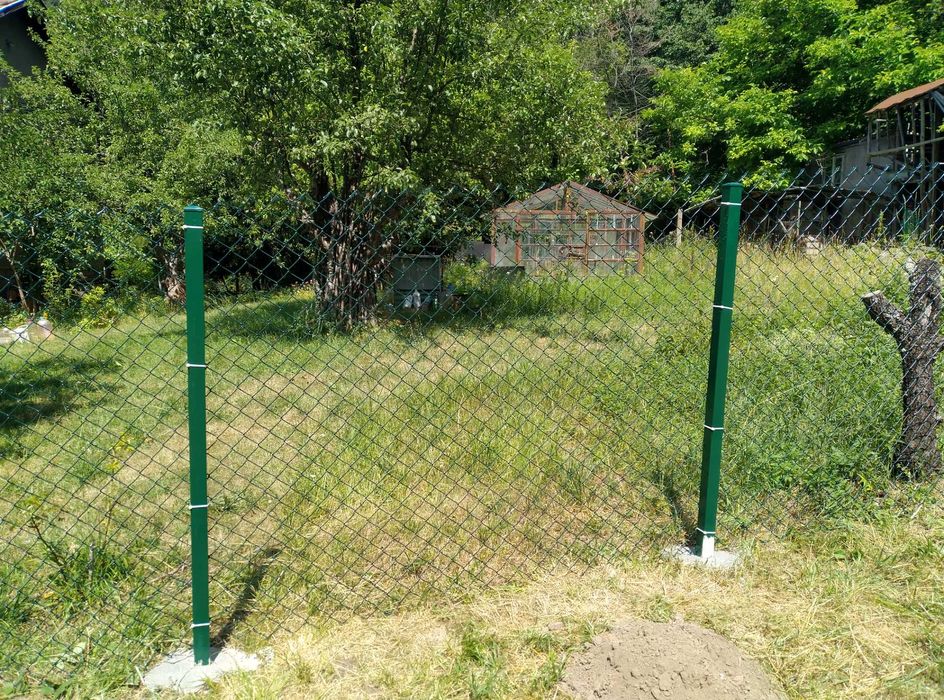 Копам дупки за ограда или дръвчета