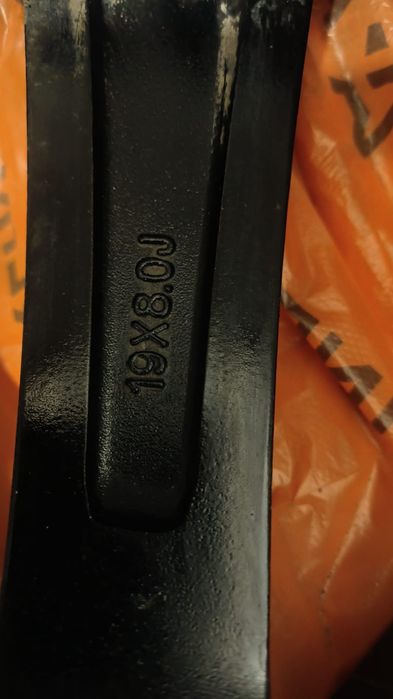 Продаю комплект дисков на exeed