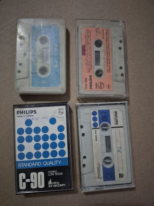 Vand Lot 4 casete audio originale Philips C-90,C-60,C-45 minute  muzica  mixta