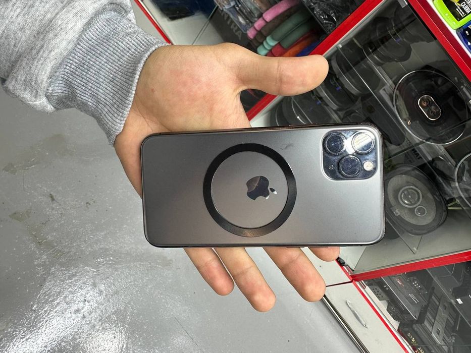 Iphone 11pro karobka bor