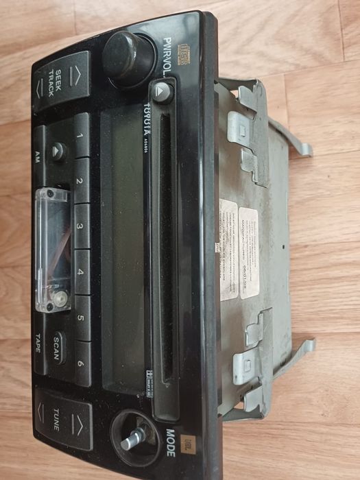 Продам магнитолу от Камри 35