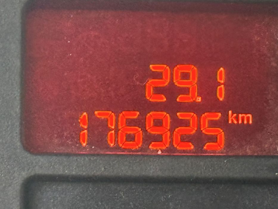 Peugeout 207 CC