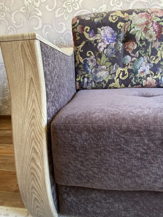 Диван для гостиной