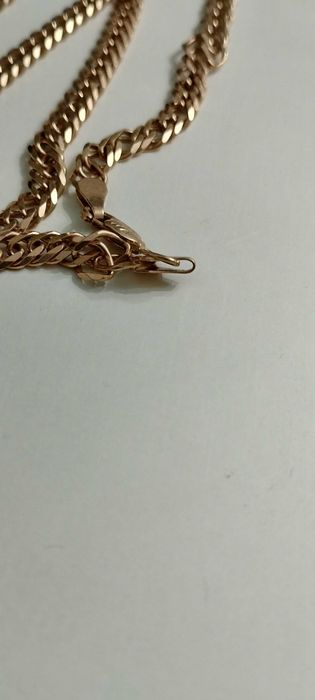 продам золотую цепочку
