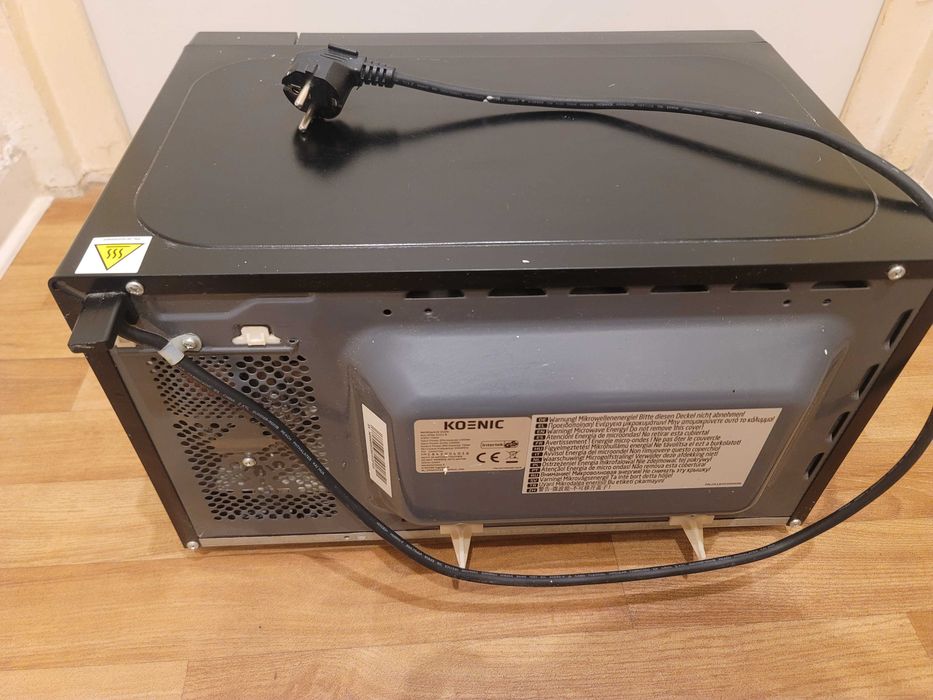 Микровълнова Koenic KMW 1221 B (700W) от Германия