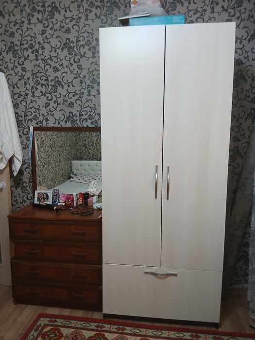 Продам шкафы недорого
