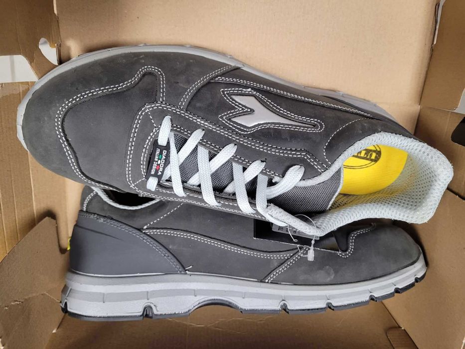 Incaltaminte de protectie, clasa S3,