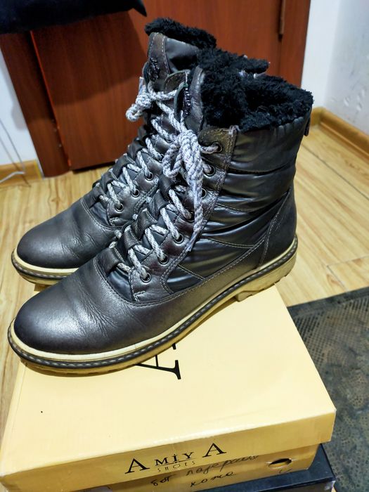 Продам сапоги женские