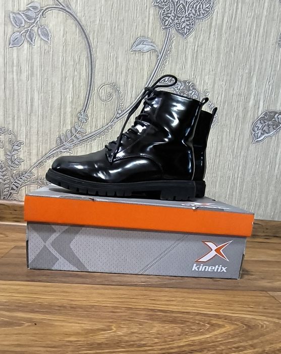 Продам сапожки на девочку, р.37