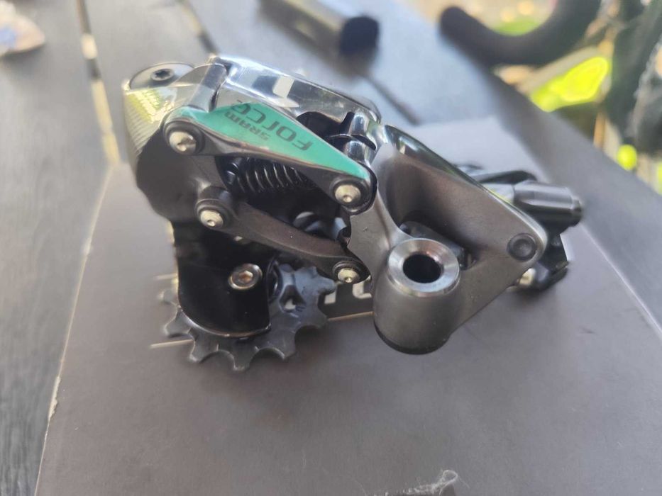 Заден дерайльор Sram Forse 1 дълго рамо.