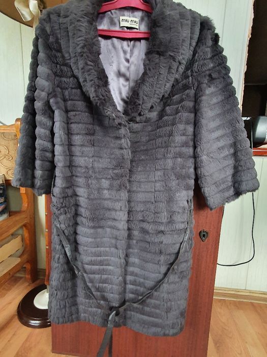 Женская одежда,пальто,Серый полушубок