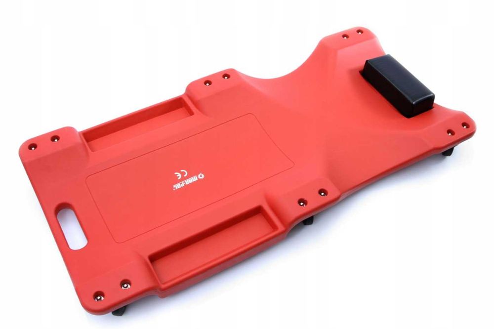 Carucior Pat mobil auto cu roti Targa