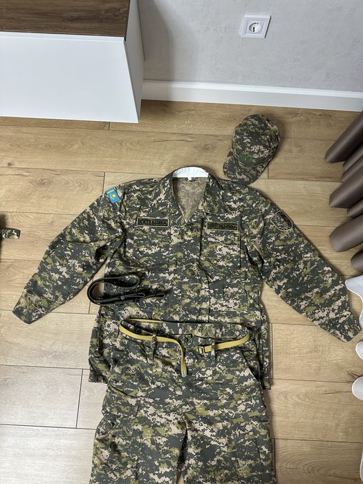 Военная форма летняя и берцы