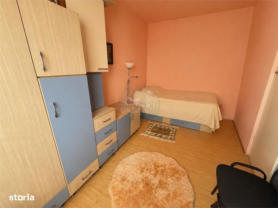 Apartament 2 camere etaj intermediar zona Vasile Aaron